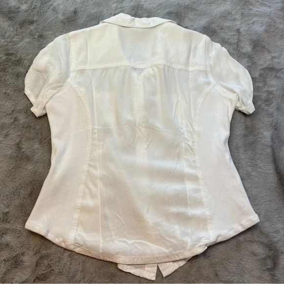 Guess White Short Sleeve Button Down Shirt - Picture 11 of 12